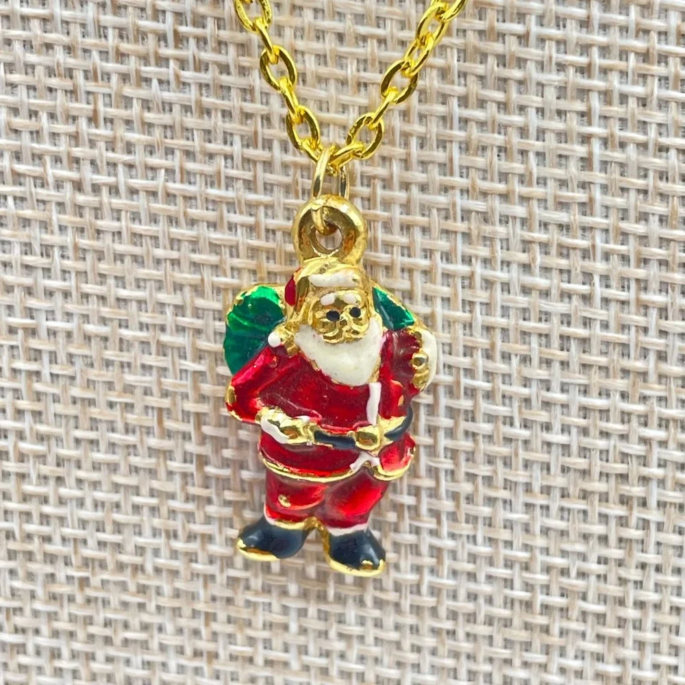 Vtg Santa Claus Christmas Pendant Necklace Enameled Holiday Jewelry Gold Tone